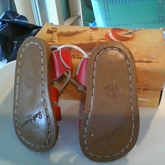 NWT Red Salt Water Sandals by Hoy - Picture 8 of 8